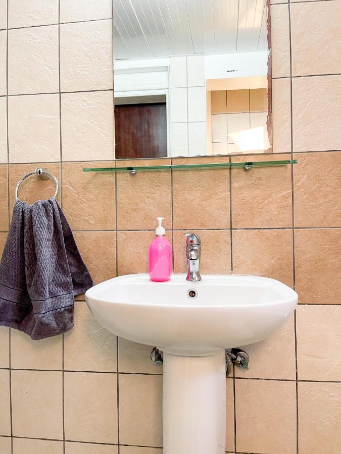 Nissus Urban Vandrerhjem Ajía Nápa Eksteriør bilde